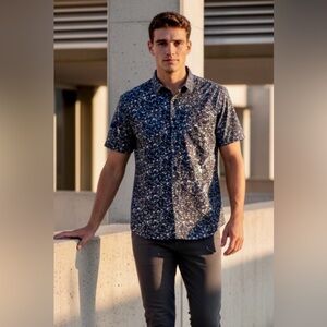 Catchit Men’s Dark Blue Floral Button Down Shirt in Large